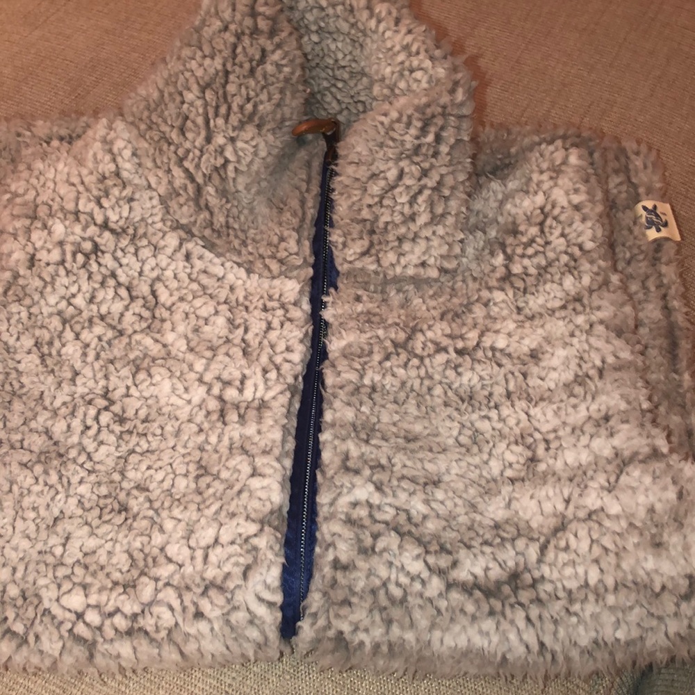Simply S wool vest ‼️ TAKING ALL REASONABLE OFFER